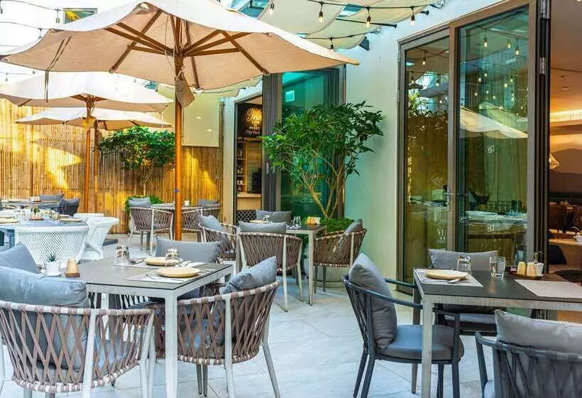 Hotelli Hilton Garden Inn Phuket, Thailand