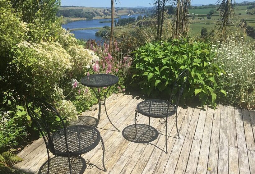 酒店 Lake Karapiro Lodge