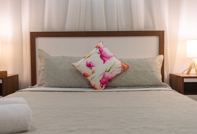 Ambience Of Airlie Airlie Beach