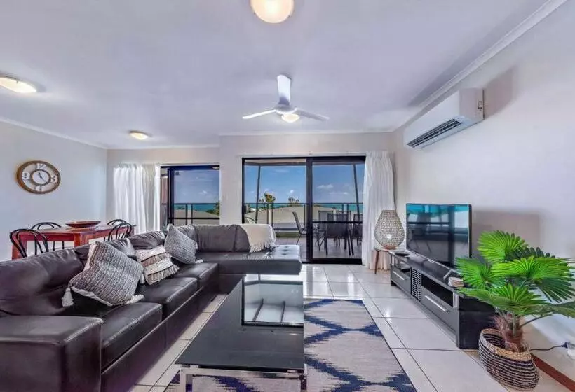 Ambience Of Airlie   Airlie Beach