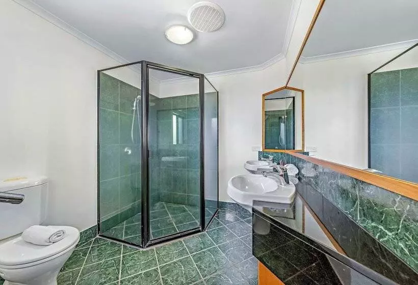 Ambience Of Airlie   Airlie Beach