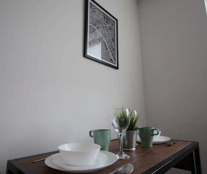 Apartments St Thomas Road