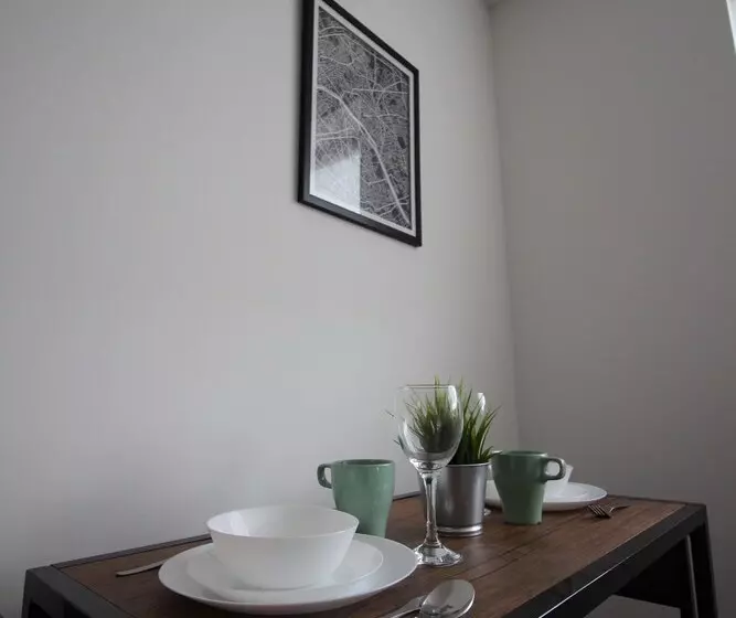 Apartments St Thomas Road