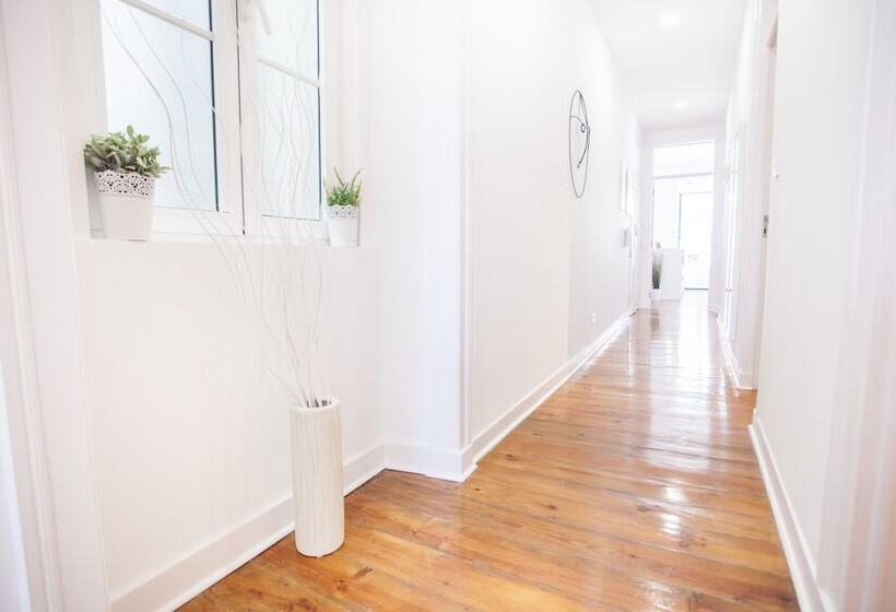 Central & Cosy Apartment