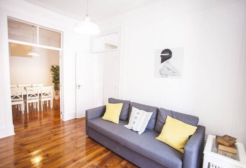 Central & Cosy Apartment