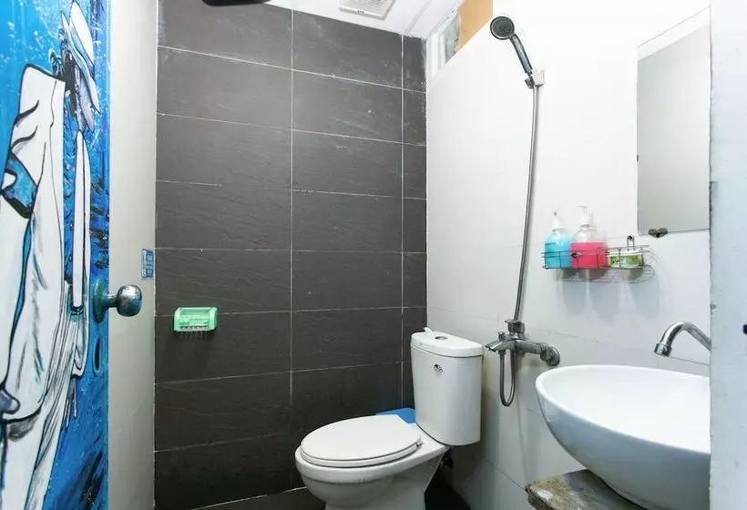 Dgreen Hostel