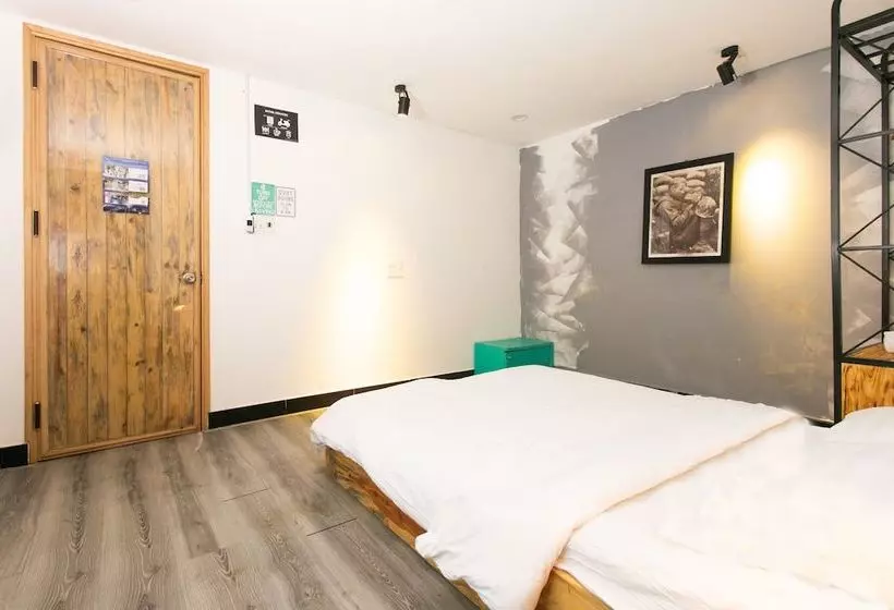 Dgreen Hostel