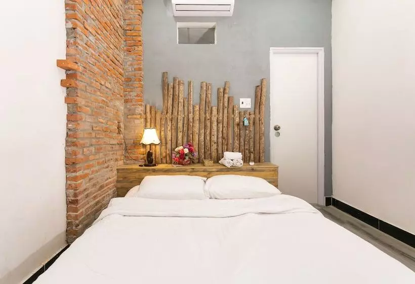 Dgreen Hostel