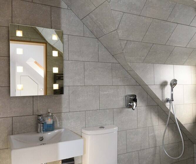 Dove House Cottage 1