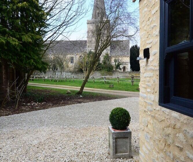 Dove House Cottage 1