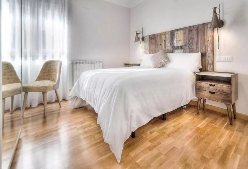 簡易ホテル Pura Vida Pirineos