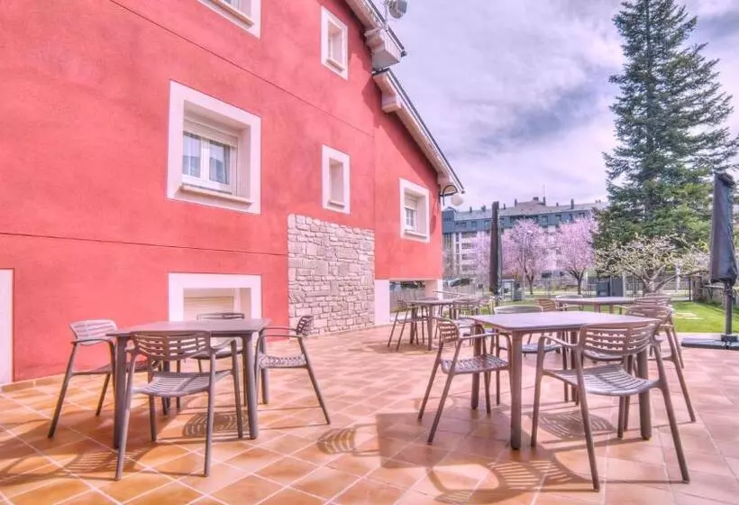 簡易ホテル Pura Vida Pirineos