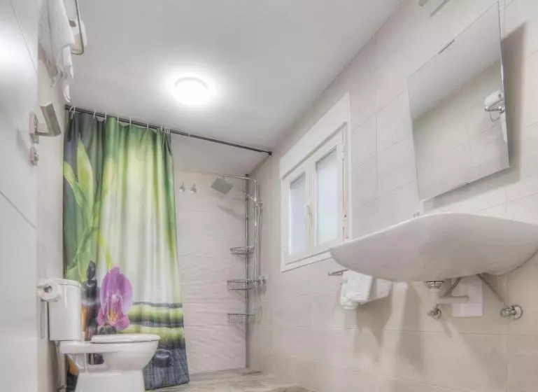 簡易ホテル Pura Vida Pirineos