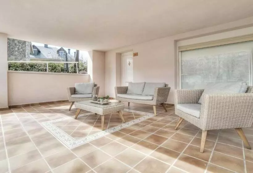 簡易ホテル Pura Vida Pirineos