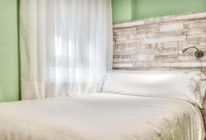 مسافرخانه Pura Vida Pirineos