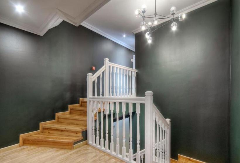 مسافرخانه Pura Vida Pirineos