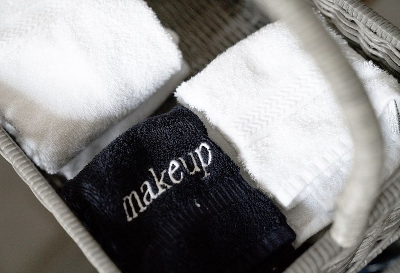 فندق فئة نجمة واحدة Zo Wines Estate