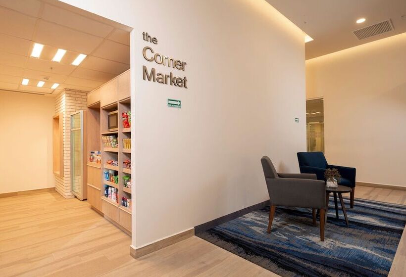 هتل Fairfield By Marriott Inn & Suites San Luis Potosi