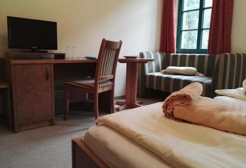 Hotelli Kurparkstübl Bad Schandau