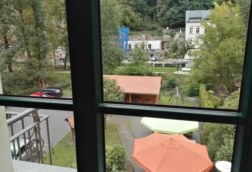 Hotelli Kurparkstübl Bad Schandau
