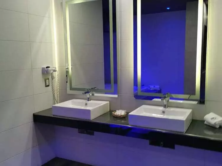 هتل Plaza Arteaga