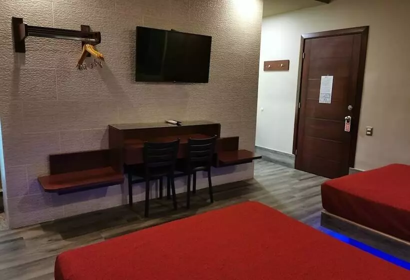 هتل Plaza Arteaga