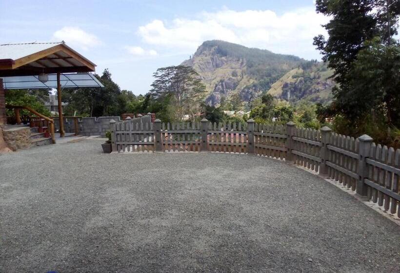 ホテル Ella Rawana Den