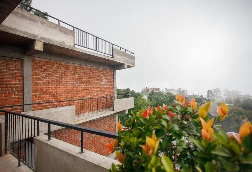 ホテル Ella Rawana Den