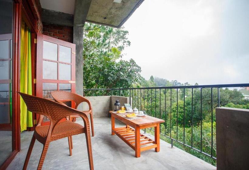 ホテル Ella Rawana Den