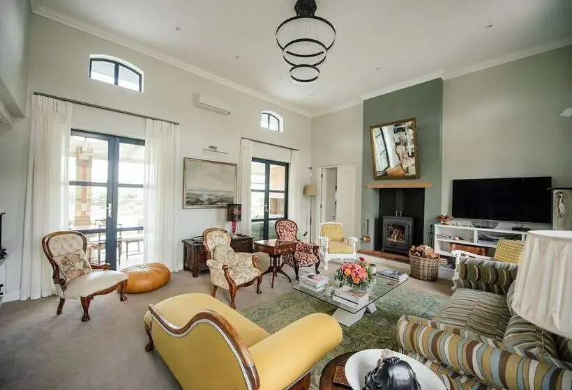 ペンション Vineyard Views Country House