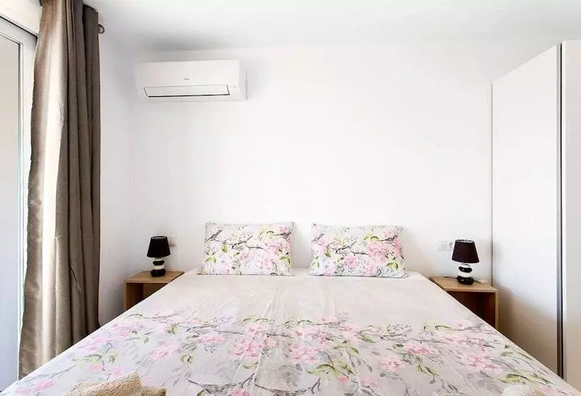 Villa Chispita & Sevilla Torreblanca