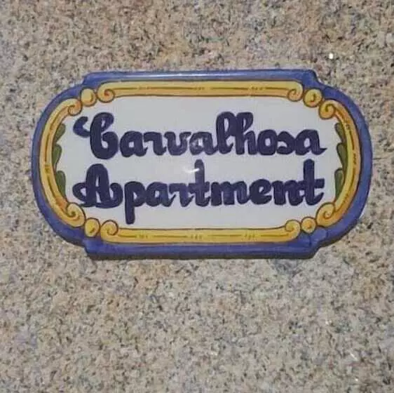 Carvalhosa Apartment