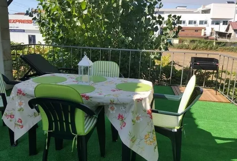 Carvalhosa Apartment