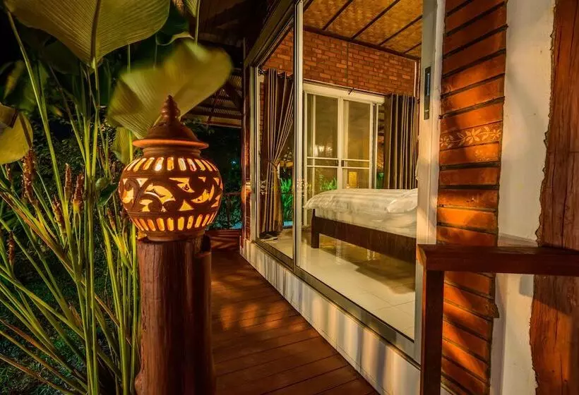 ホテル Hada Resort Chaingmai