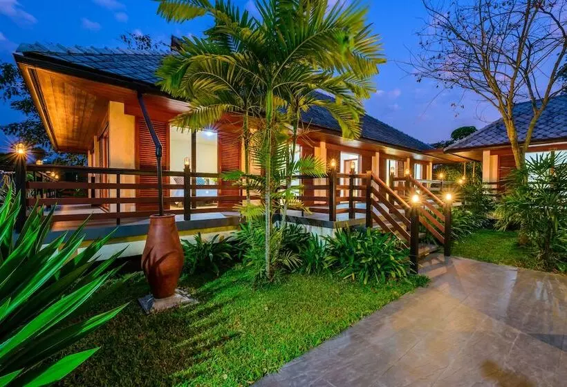 ホテル Hada Resort Chaingmai