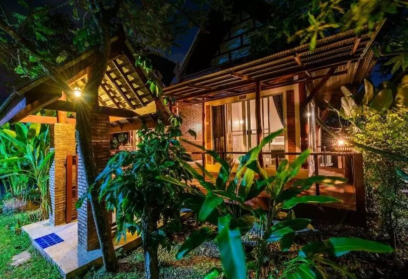 ホテル Hada Resort Chaingmai