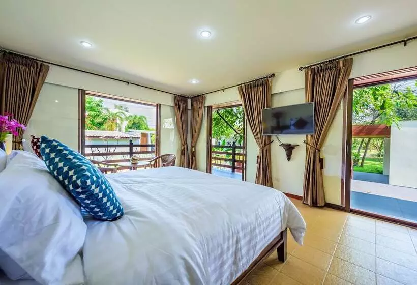 ホテル Hada Resort Chaingmai