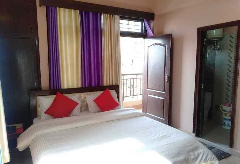 Отель Hill View Homes