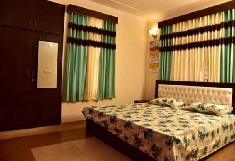 Отель Hill View Homes