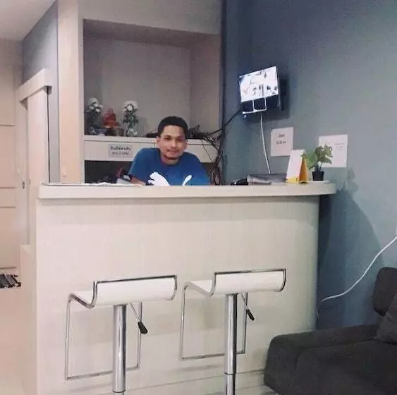 Hotelli Kim Lung Airport