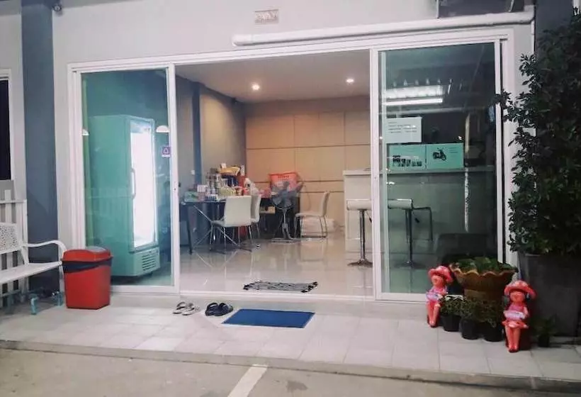 Hotelli Kim Lung Airport