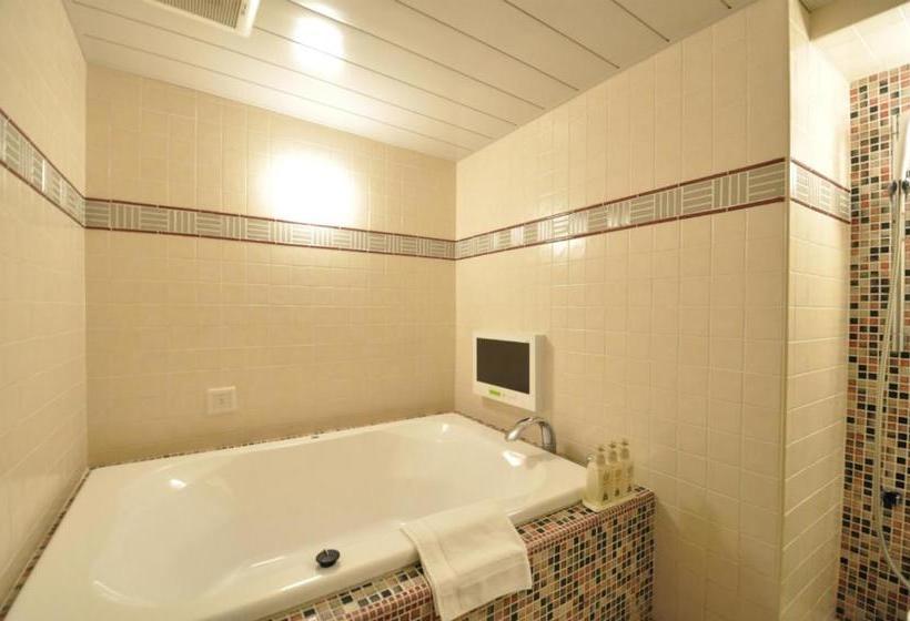 Hotel Mid In Kawasakiekimae