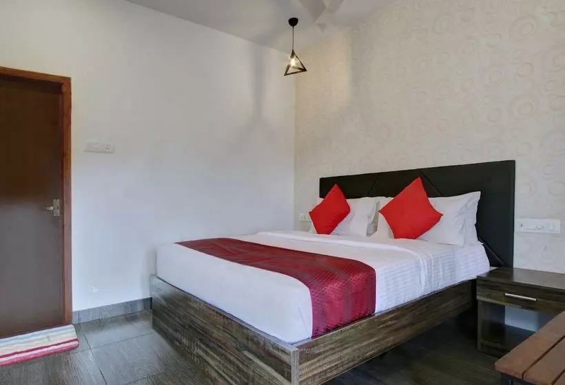 ホテル Pagoda Resorts By Oyo Rooms
