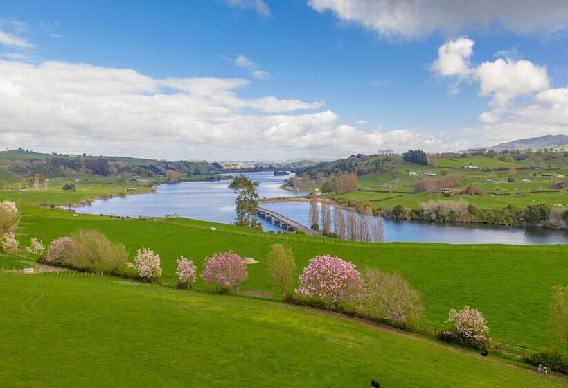 Lakeview Lodge Karapiro