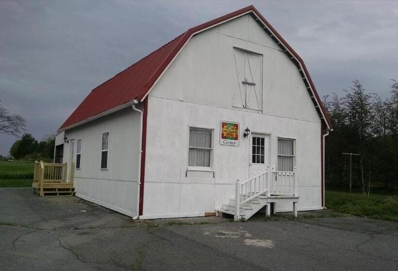 Fish & Loaves Bed And Breakfast