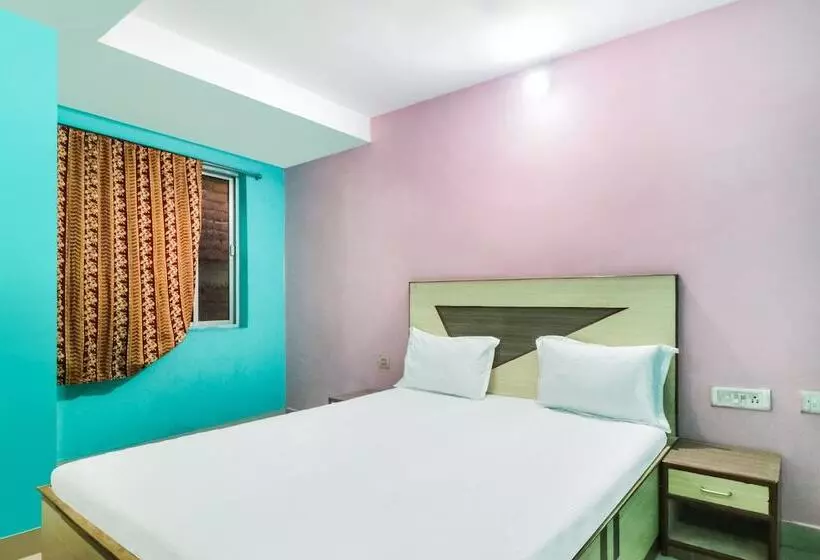 ホテル Spot On 49266 Chandrabindu Lodge