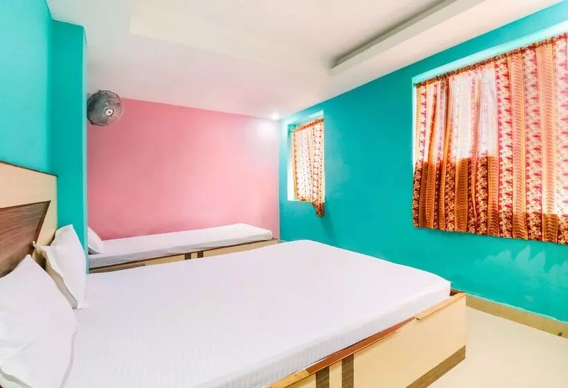 ホテル Spot On 49266 Chandrabindu Lodge