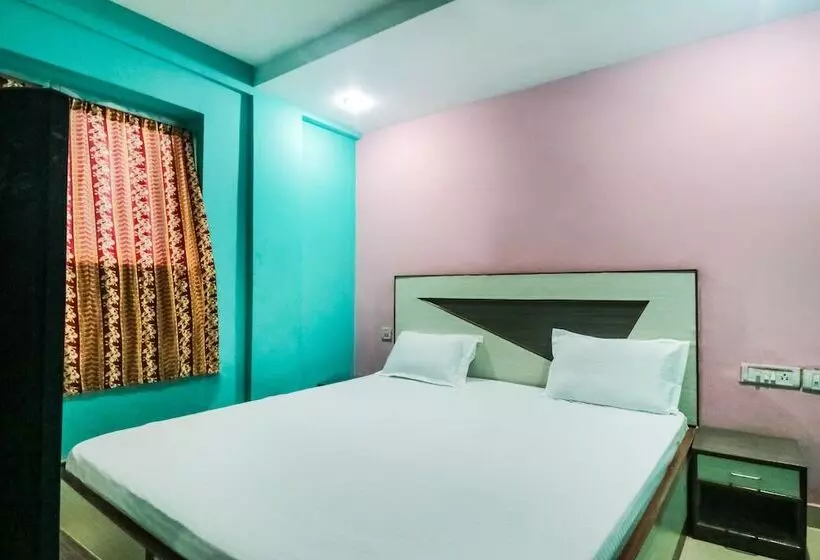 ホテル Spot On 49266 Chandrabindu Lodge