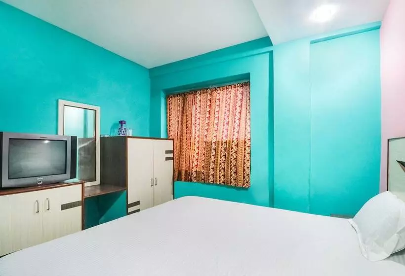 ホテル Spot On 49266 Chandrabindu Lodge