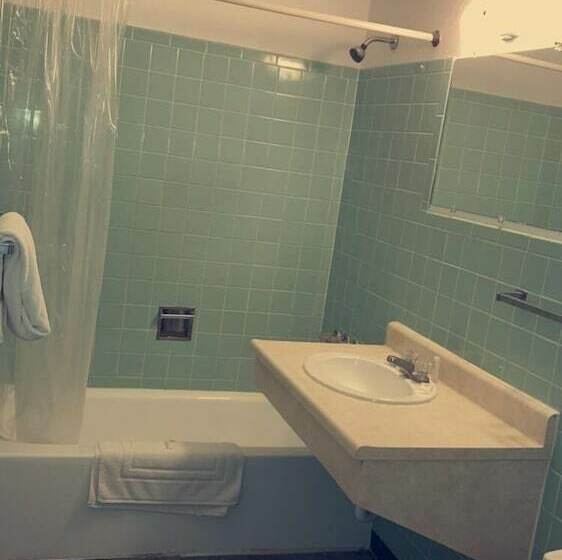 Motelli Riverview Cabins